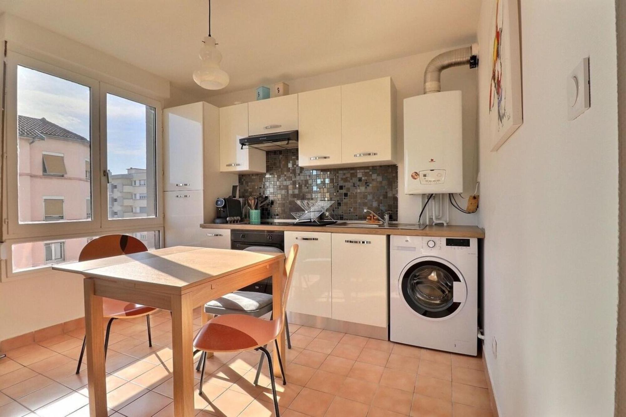 La Douce Parenthese - Studio With Garage - Lyon 4Th Bagian luar foto